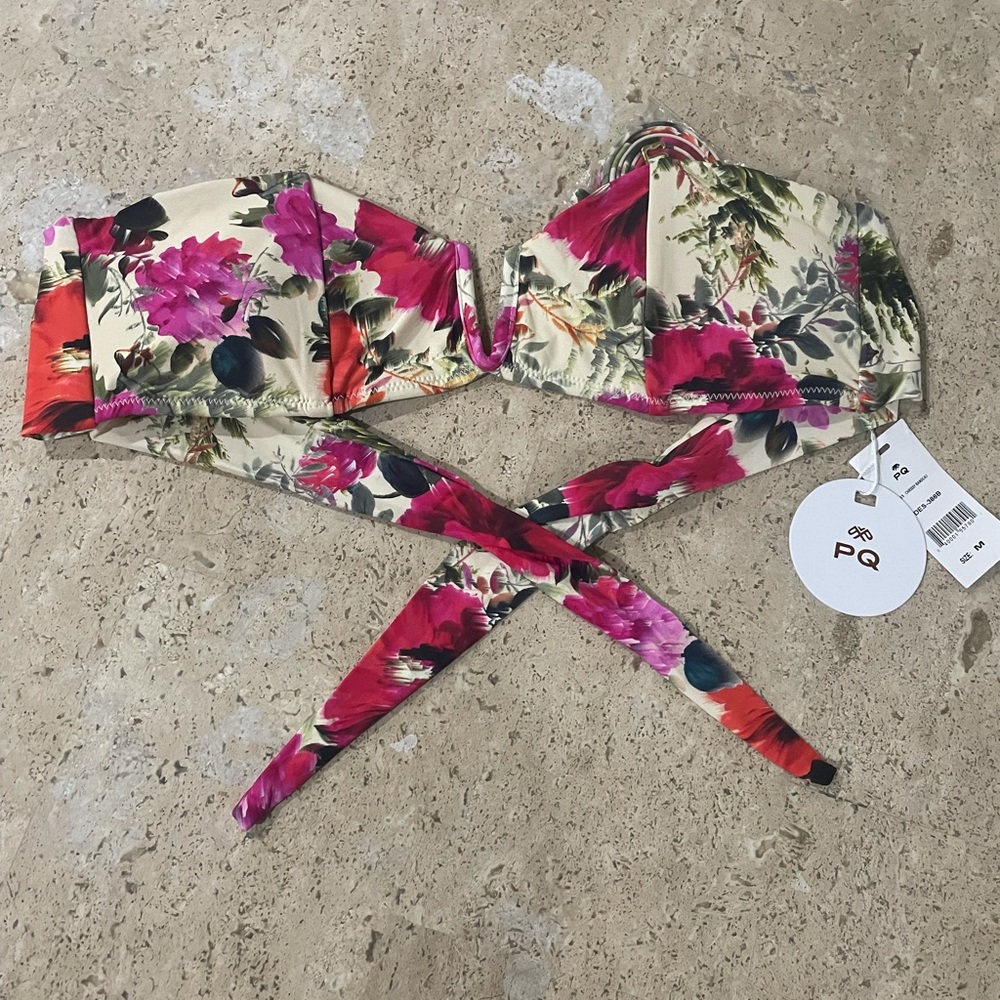 PQ swimwear top